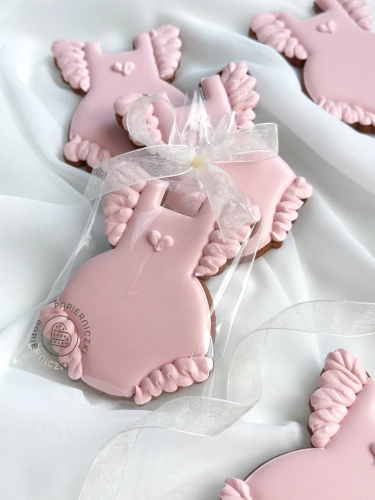 ręcznie zdobione pierniki jako podziękowania dla gości na chrzest lub baby shower