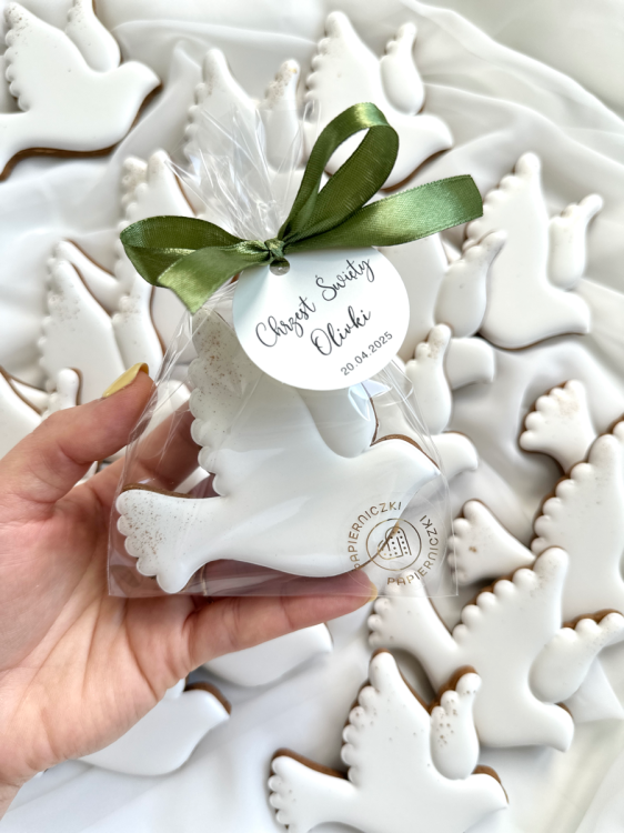 pierniki na chrzest w kształcie gołąbka