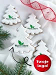 ręcznie zdobione pierniki świąteczne w kształcie choinki z personalizowanym logo, jako świąteczne prezenty dla firm